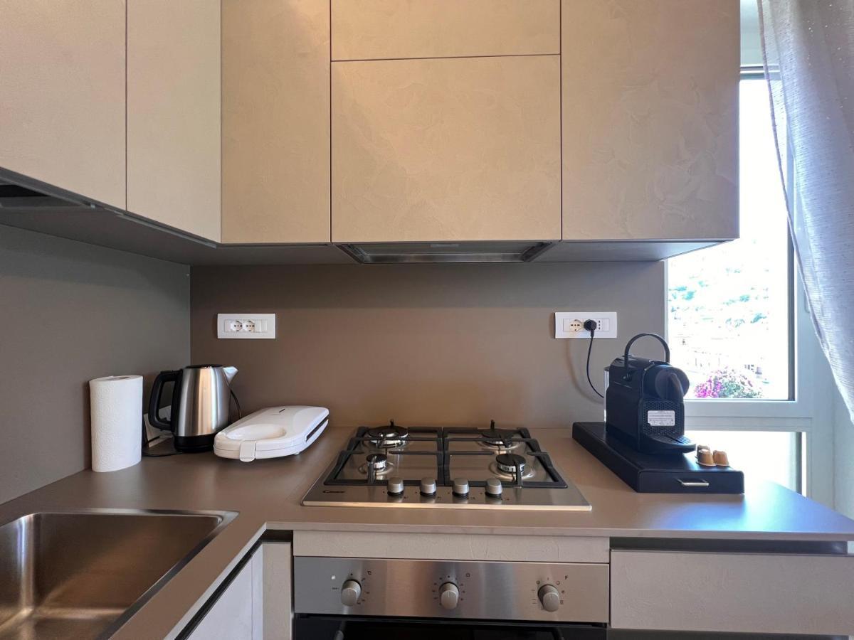 Val Di Sole 19-Iii Piano- Vista Mare- Vista Collina-Wifi 100Mg-Aria Condizionata In Tutte Le Stanze -L'Appartamento E' Stato Completamente Rinnovato Nel 2023 Rapallo Dış mekan fotoğraf