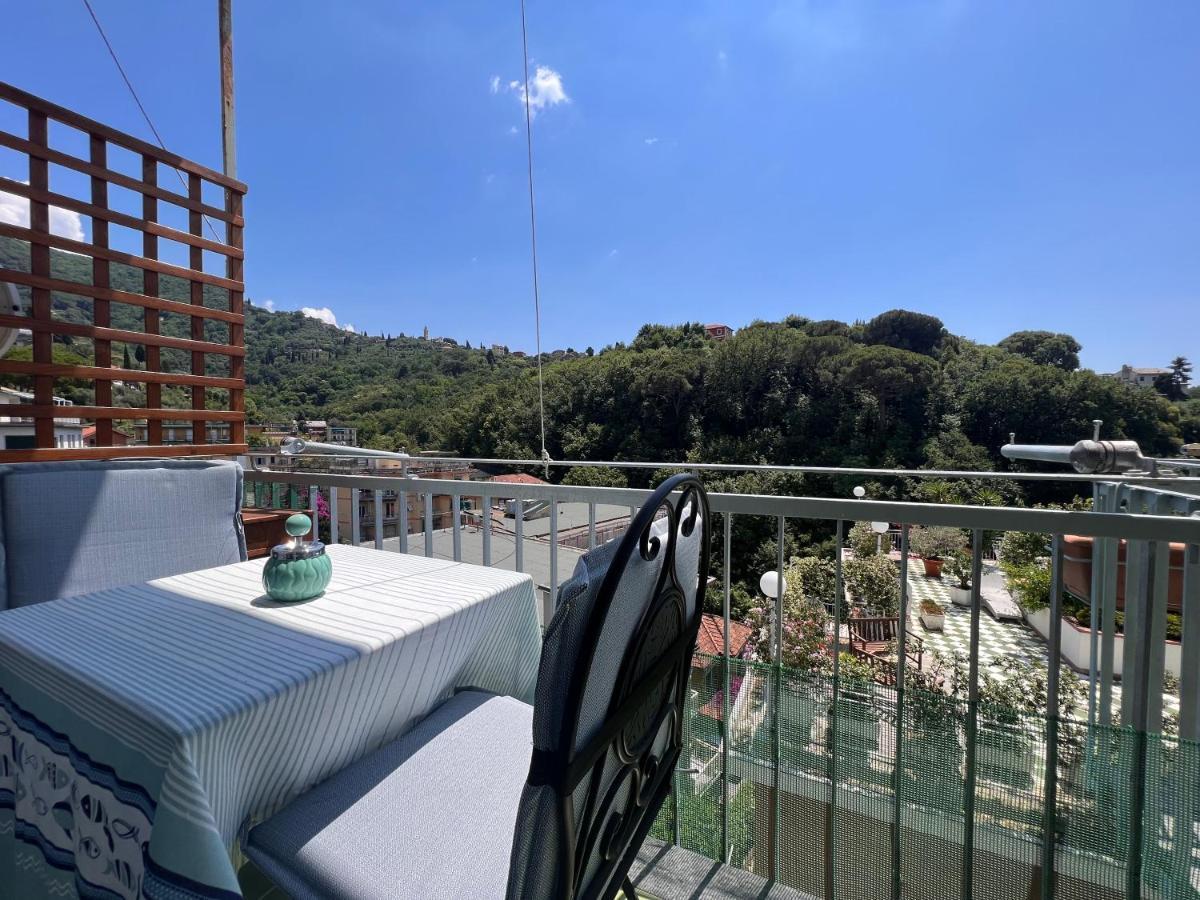 Val Di Sole 19-Iii Piano- Vista Mare- Vista Collina-Wifi 100Mg-Aria Condizionata In Tutte Le Stanze -L'Appartamento E' Stato Completamente Rinnovato Nel 2023 Rapallo Dış mekan fotoğraf