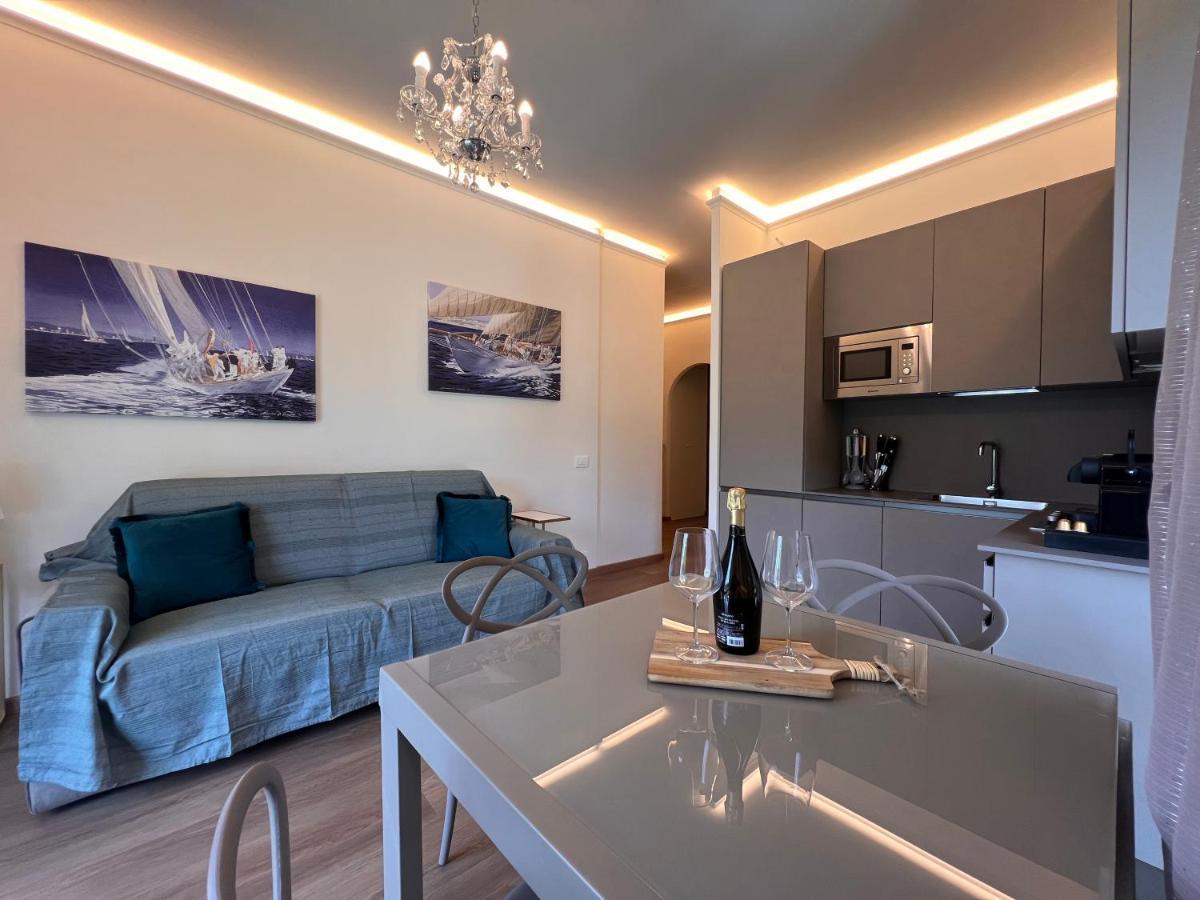 Val Di Sole 19-Iii Piano- Vista Mare- Vista Collina-Wifi 100Mg-Aria Condizionata In Tutte Le Stanze -L'Appartamento E' Stato Completamente Rinnovato Nel 2023 Rapallo Dış mekan fotoğraf