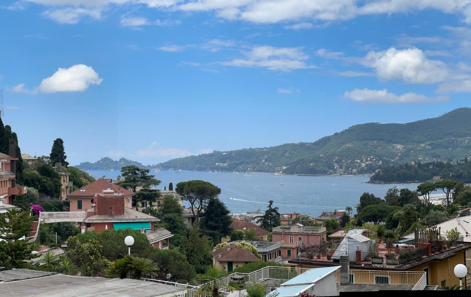 Val Di Sole 19-Iii Piano- Vista Mare- Vista Collina-Wifi 100Mg-Aria Condizionata In Tutte Le Stanze -L'Appartamento E' Stato Completamente Rinnovato Nel 2023 Rapallo Dış mekan fotoğraf